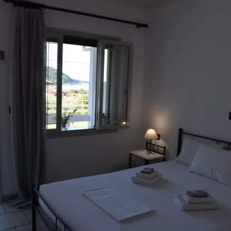 Aura Aparthotel *